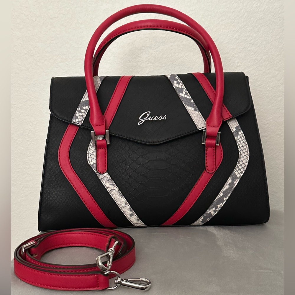 GUESS black & red W/ snake skin faux leather purse 13 x 8.5 excellent condition